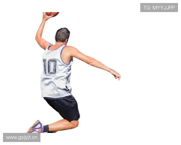 篮球走步违例规则：详解合法移动与非法判罚标准